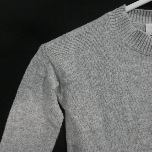 OLD NAVY | xs - extra small (5) | Grey Crewneck Sweater Ribbed Neckline & Cuffs - Picture 3 of 14